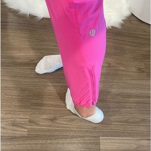 Lululemon Adapted State Jogger Sonic Pink Size 4